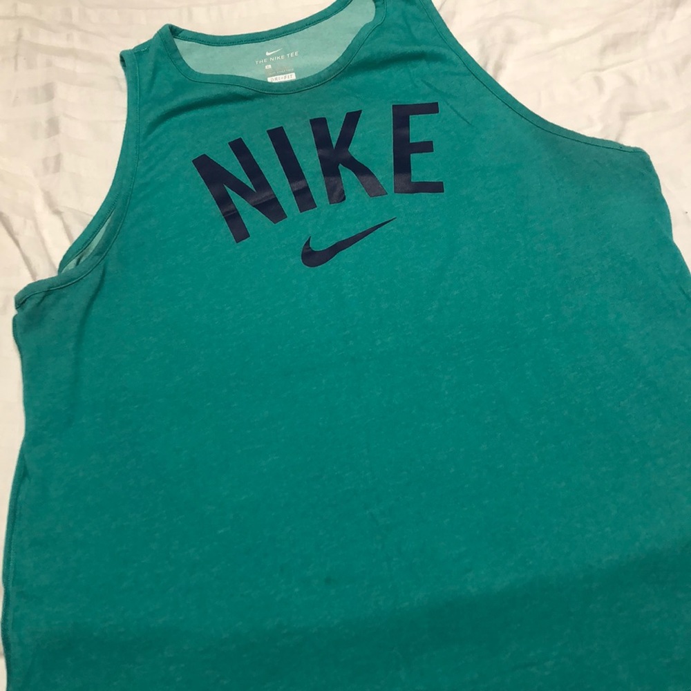 Nike tank‼️SOLD‼️